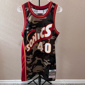 ‘95-96 Seattle SuperSonics Shawn Kemp Mitchell & Ness Camo Jersey